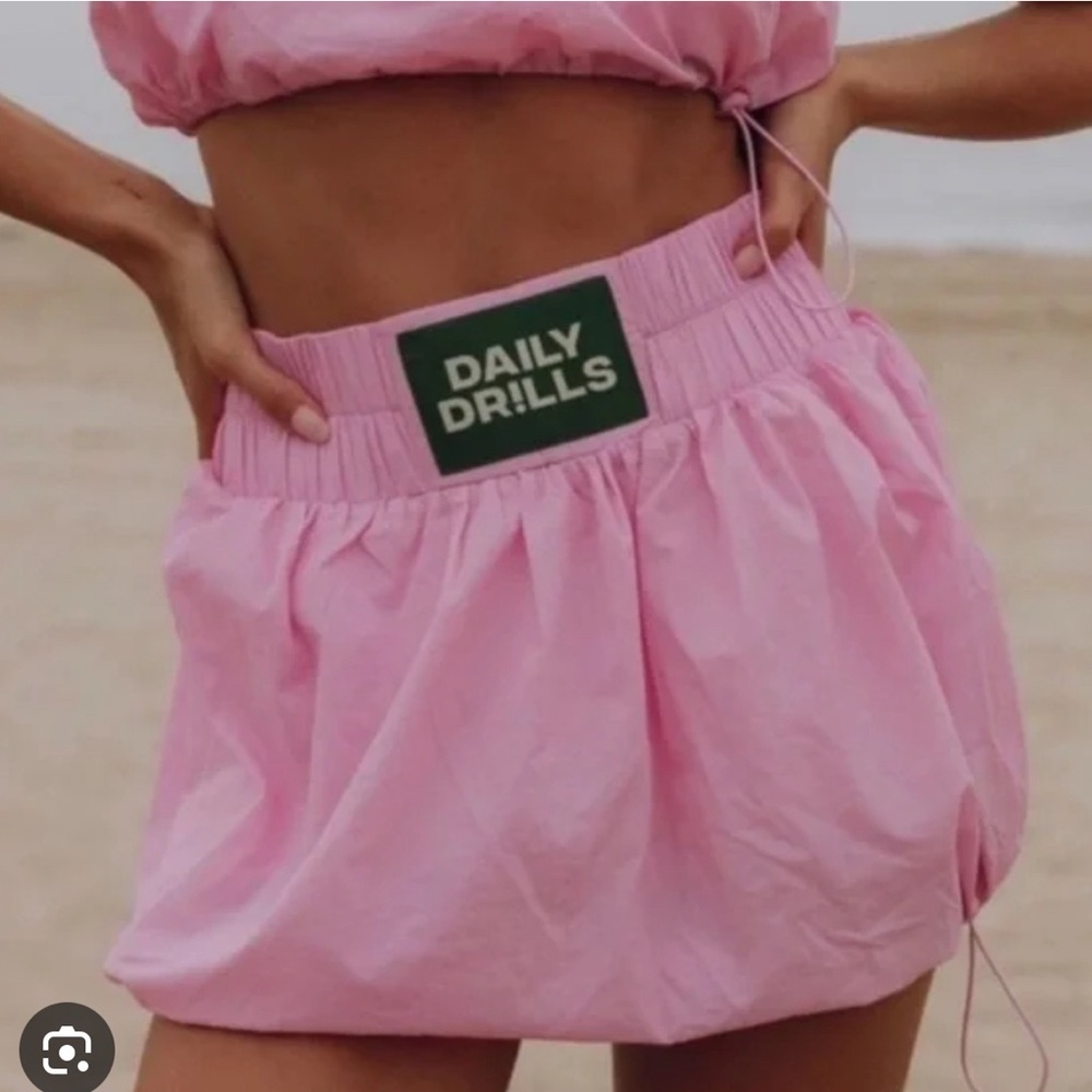 DAILY DRILLS BLUSH BUBBLE SKIRT